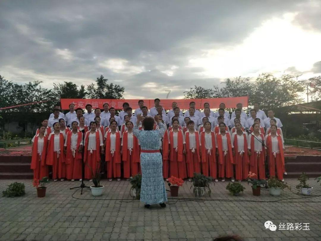 独自旅行过程中女性需要准备什么以保护自身安全？游戏画面