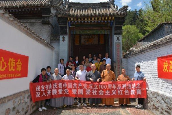 斗罗最惨女斗罗,被竹清打到鱼尾化腿,小腰快要扭断